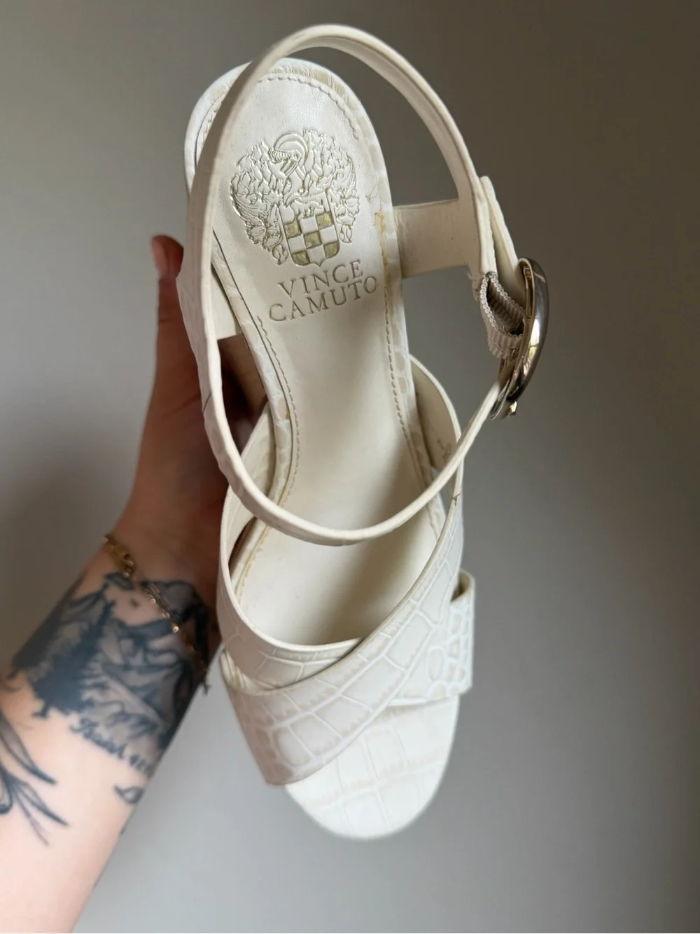 Vince Camuto croc embossed
